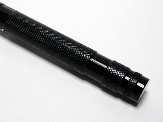 قابلة للتمديد Magnetism LED Pen مصباح يدوي 22m Beam Distance تخصيص اللون